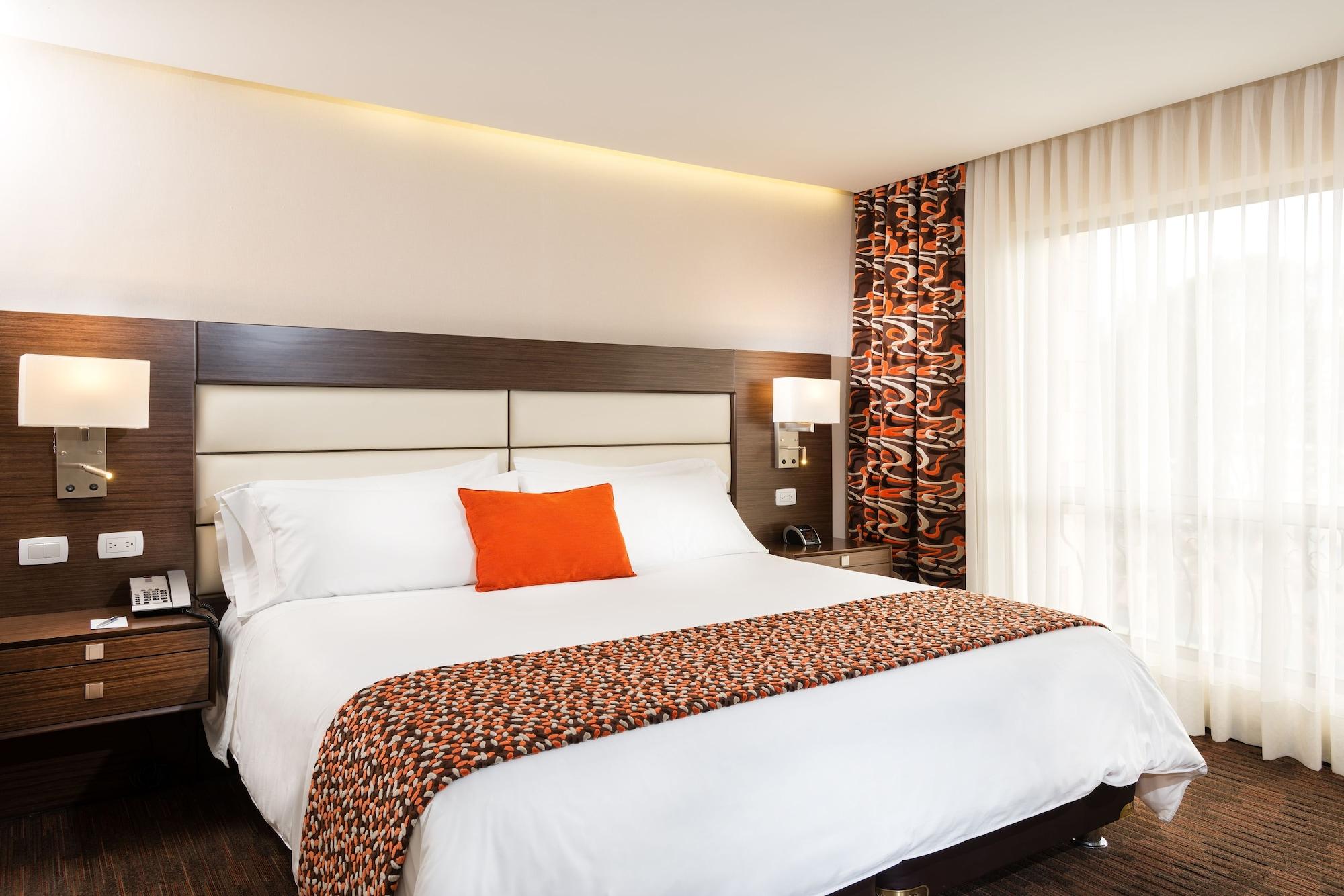 Casa Dann Carlton Hotel & Spa Bogota Buitenkant foto A bedroom at the hotel