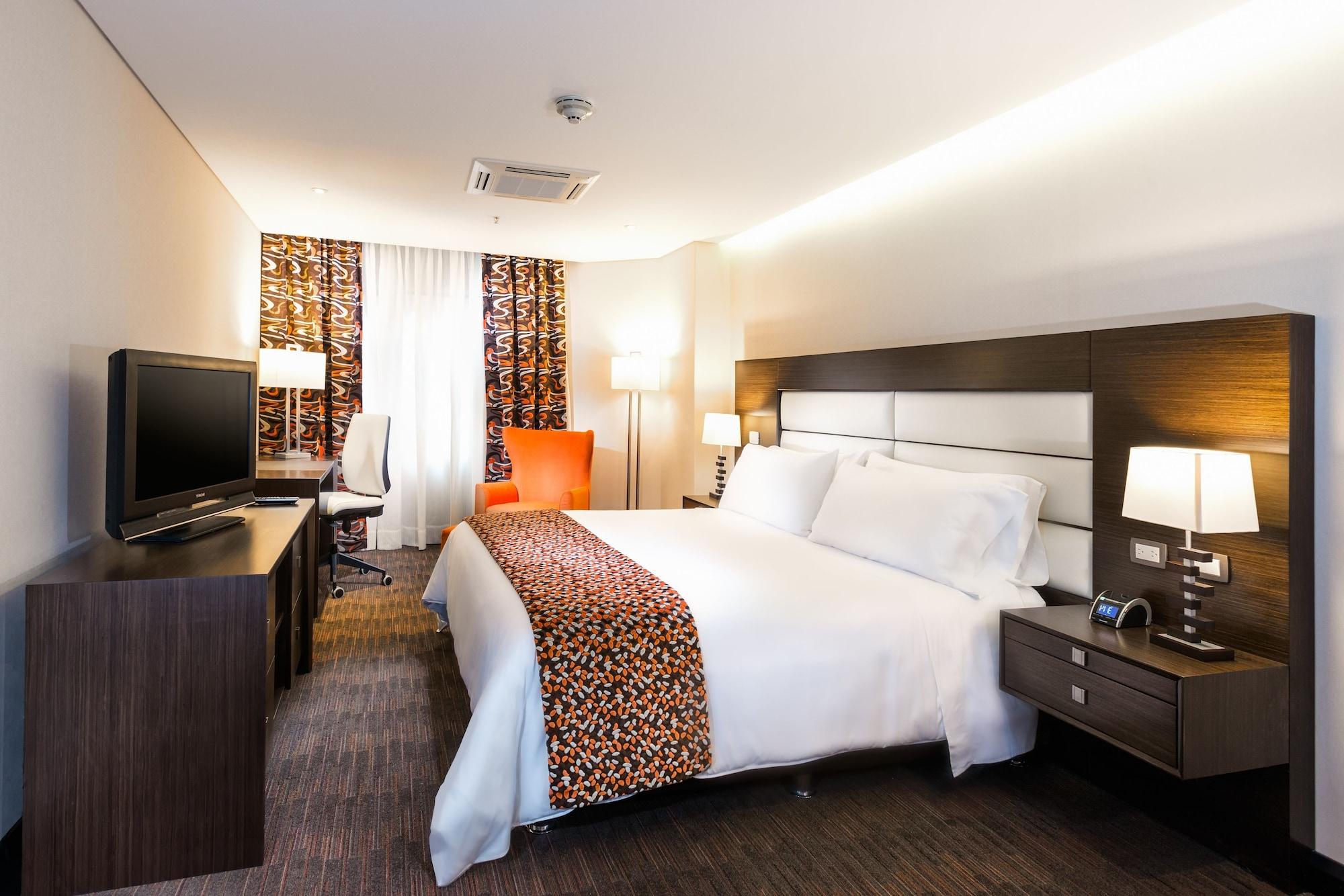 Casa Dann Carlton Hotel & Spa Bogota Buitenkant foto A room at the hotel