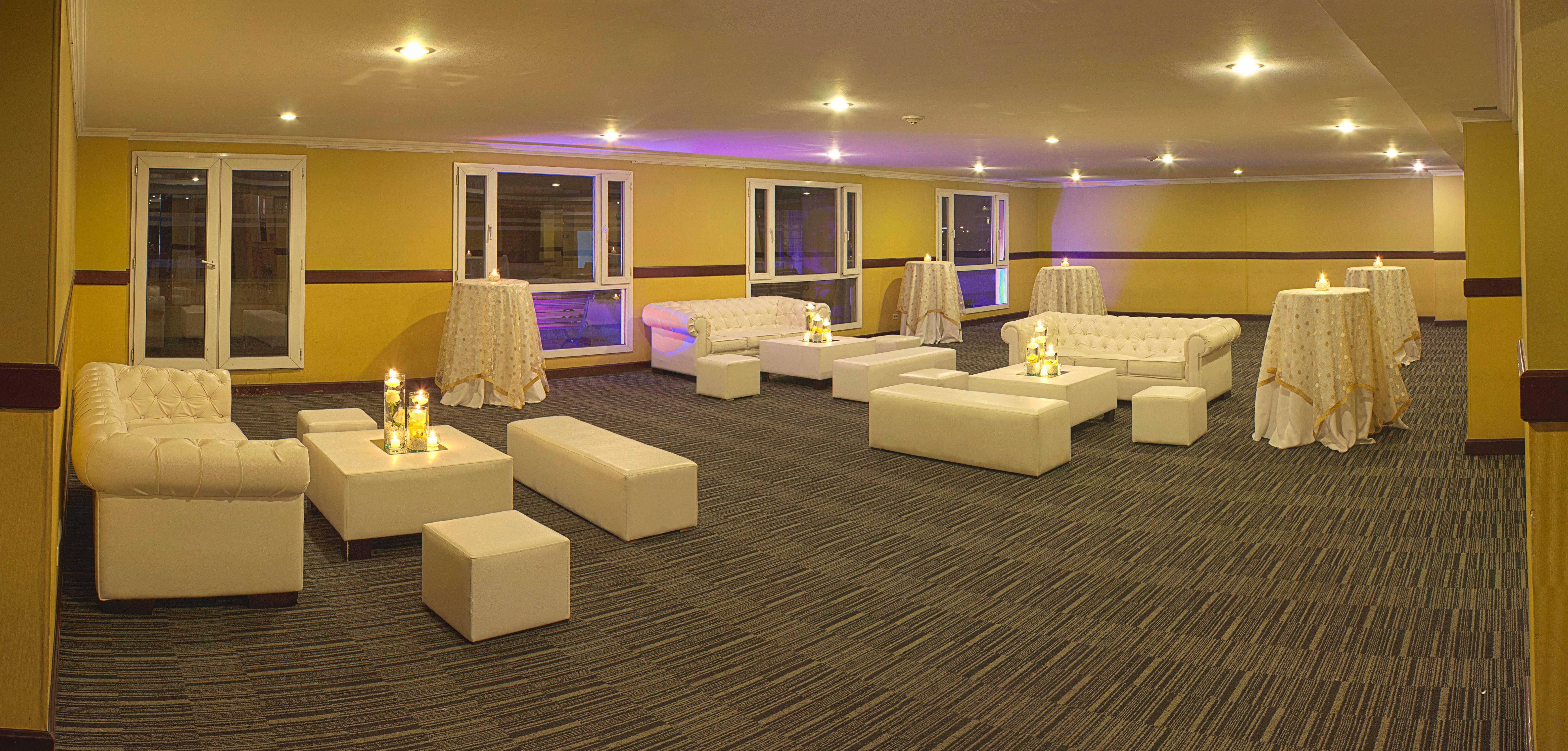 Casa Dann Carlton Hotel & Spa Bogota Buitenkant foto The lounge at the 10th floor