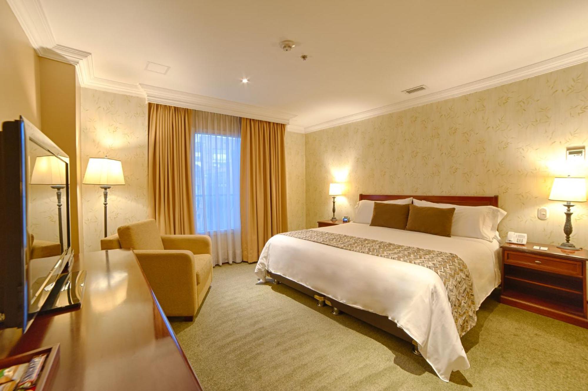 Casa Dann Carlton Hotel & Spa Bogota Buitenkant foto A bedroom at the hotel